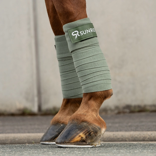 set of two elastic fleece bandages sunride in olive on horse leg