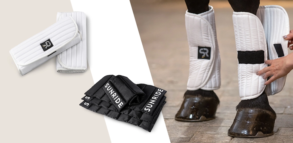 Zwei Pferdebeine mit weißen Bandagierunterlagen mit Klettverschluss daneben die Unterlagen einzeln in Weiß und darunter in Schwarz aus Satin