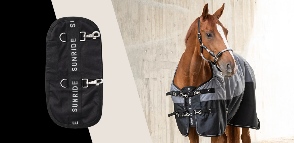 Brusterweiterungen Nuuk Ein Pferd hat eine Decke drauf und vorne an der Brust die Brusterweiterung das Nuuk und Links daneben ist das Nuuk noch mal einzeln abgebildet