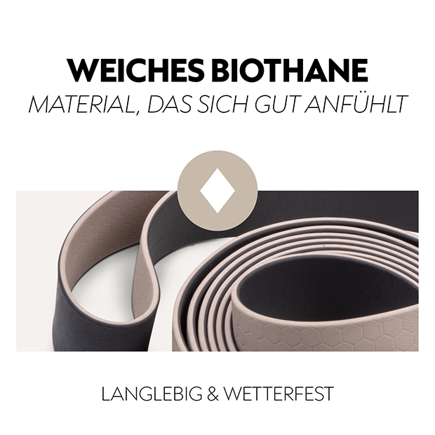 Weiches Biothane Material in einer geschwungenen Form, das sich angenehm anfühlt und für verschiedene Anwendungen geeignet ist.