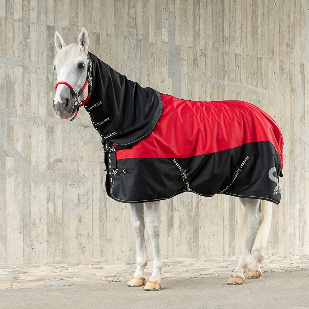 set of winter rug helsinki 250 grams red and neck part black red helsinki winter rug with 250 grams filling and reflecting elements and matching black neck part in a set by sunride