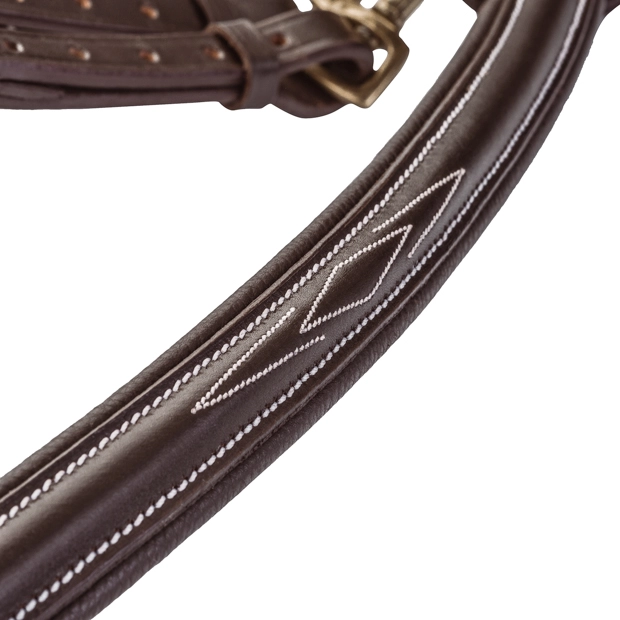 stitchings on elastic leather breastplate and martingal windsor brown detailed view of  stitchings on windsor brown leather breastplate with martingal and elastic straps by sunride