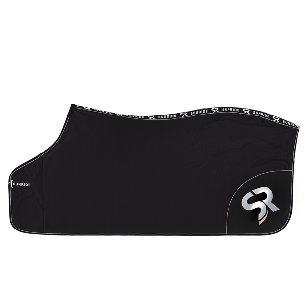 black boston cooler rug made of softshell and fleece with reflecting sr logo by sunride