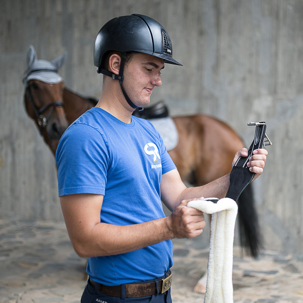 2in1 Leder Sattelgurt mit Fell "SohoFlex" 2in1 Leder Sattelgurt mit Fell "SohoFlex"